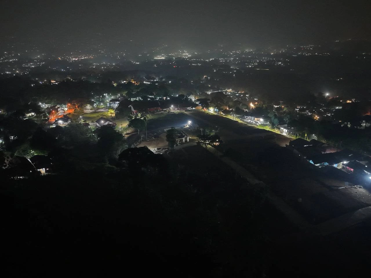 Malam di halimun salak